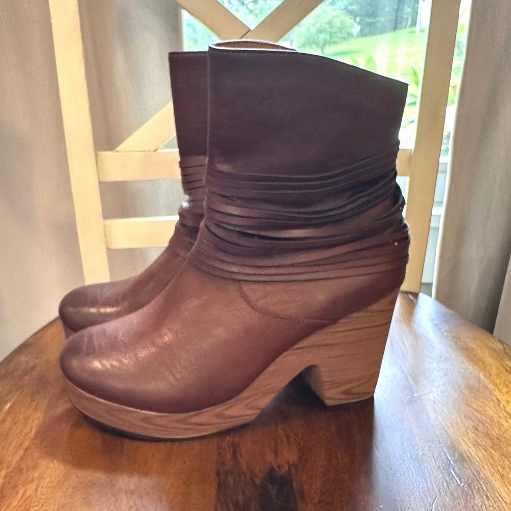 Pierre Dumas Platform Ankle Boots Women 7 Brown Strappy Block Heel  Wood Sole